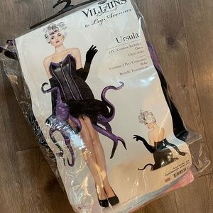 Ursula costume size small legs avenue wig included